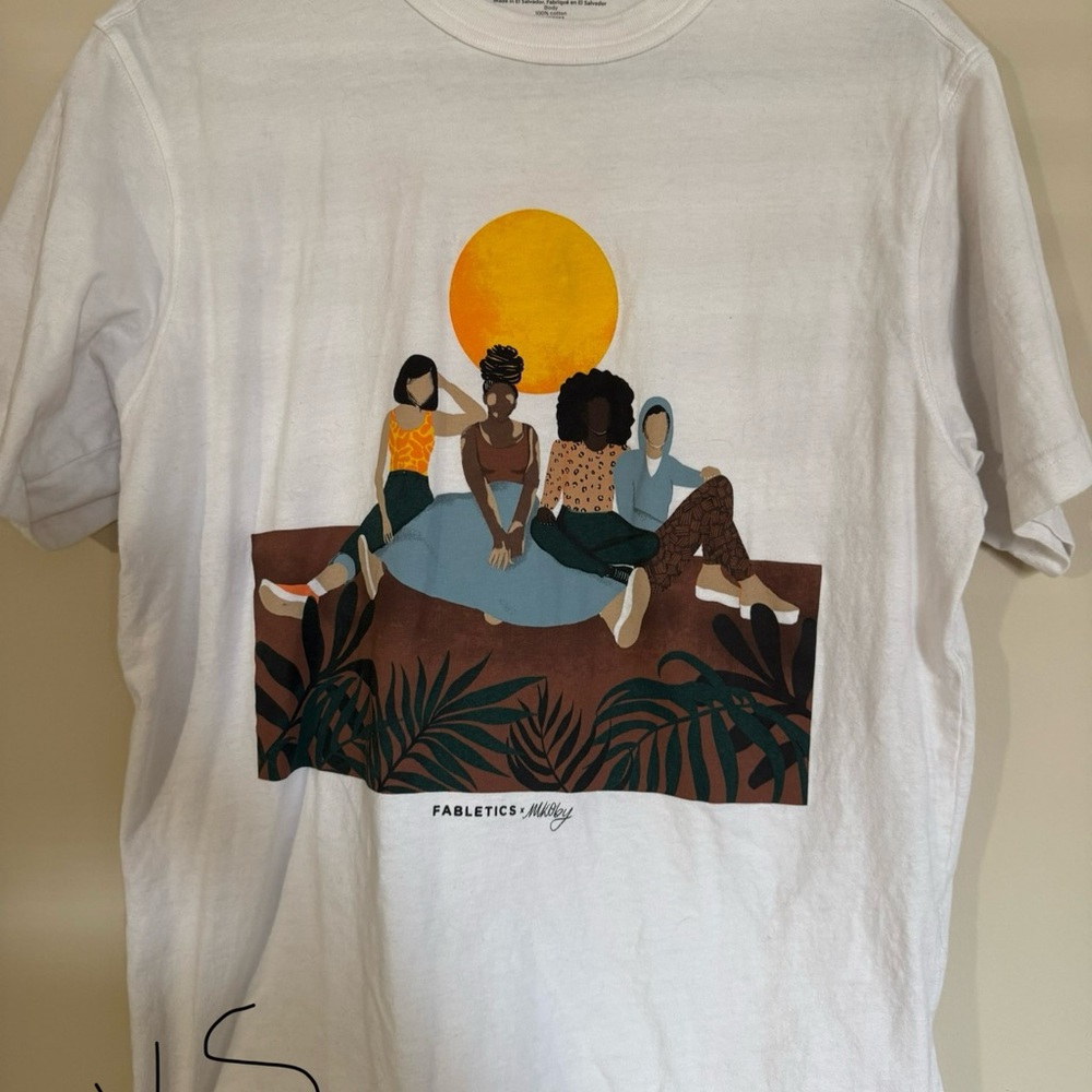 Fabletics White Graphic Tee